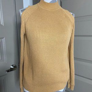 H&M Carmel open-shoulder Crew/Scoop Neck sweater